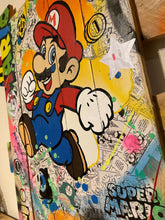 Charger l'image dans la galerie, Tableau Pop Art de MARIO sur bois, vibrant avec couleurs et éléments de bande dessinée, inspiré du monde ludique.