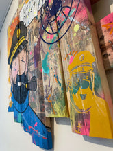 Charger l'image dans la galerie, Pop Art tableau of Captain Haddock on wooden palette boards, featuring bright colors and bold design.