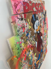 Charger l'image dans la galerie, Tableau POP art Picsou sur bois de palette, mettant en valeur des couleurs vives et extraits de bandes dessinées.