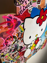 Charger l'image dans la galerie, Tableau Pop Art HELLO KITTY sur bois de palette signé Vincent STREIFF®