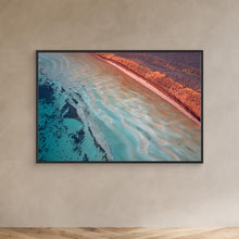 Charger l'image dans la galerie, Tableau Vague turquoise embrassant le rivage Décoration CHR